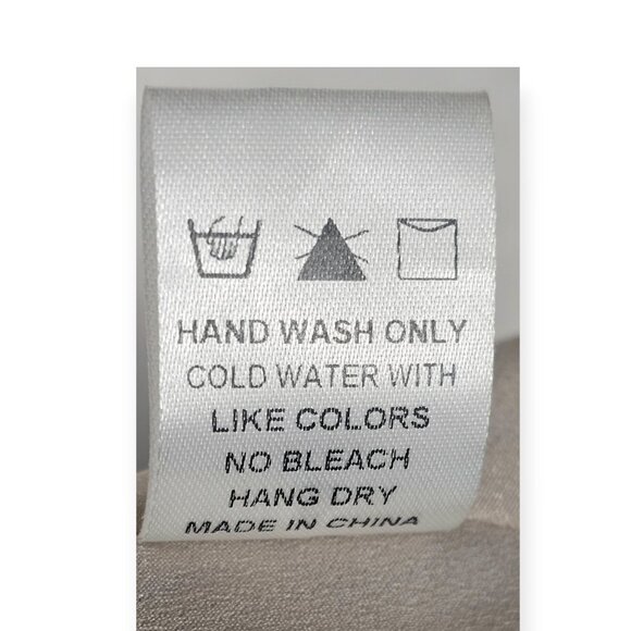 🛍️ DRESS FORUM Halter Maxi Dress - Women's Small - Navy Paisley - Picture 8 of 8